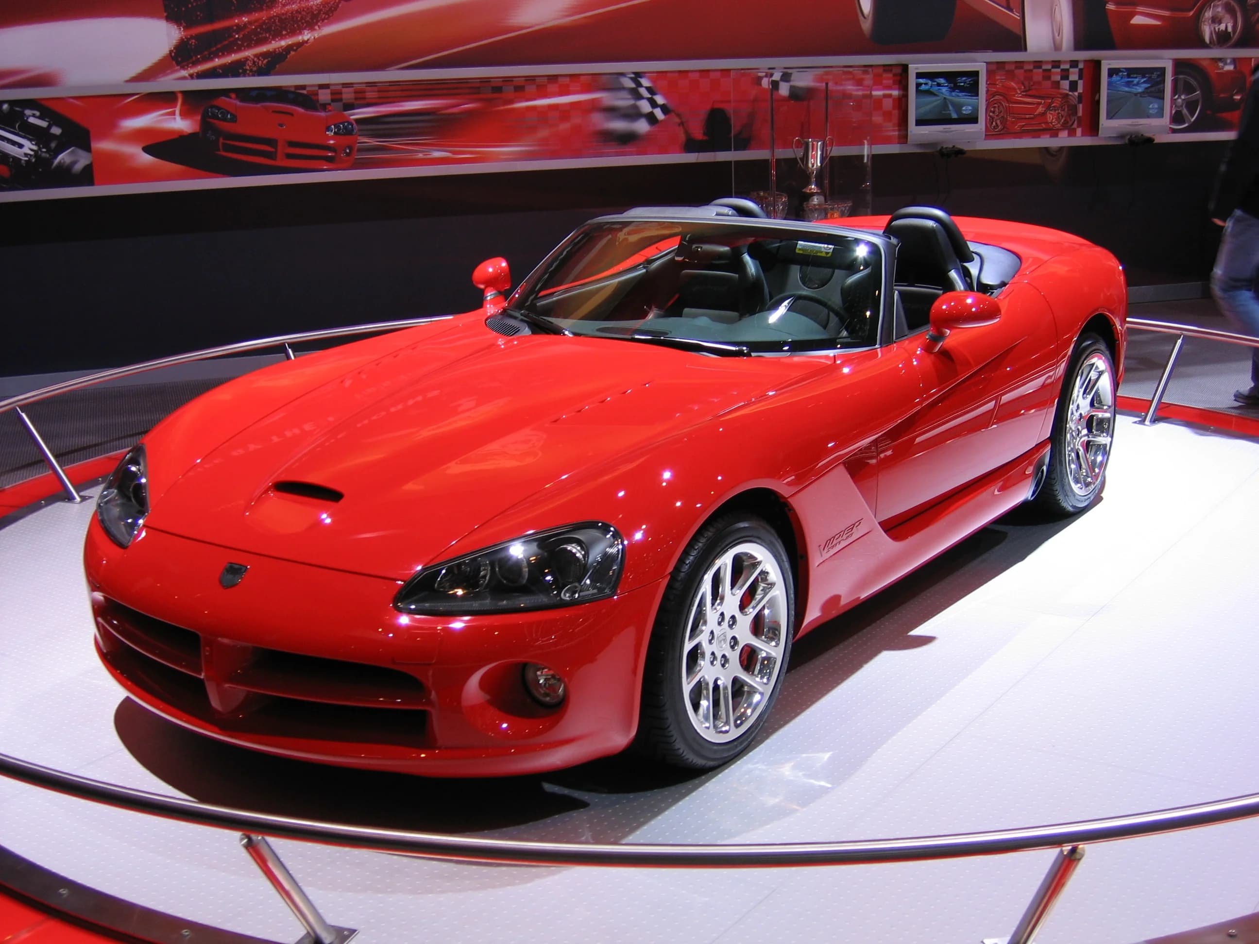 ダッジ・バイパーSRT-10(2005年ジュネーブモーターショー)